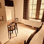 La Source De La Géronstère Couette-café