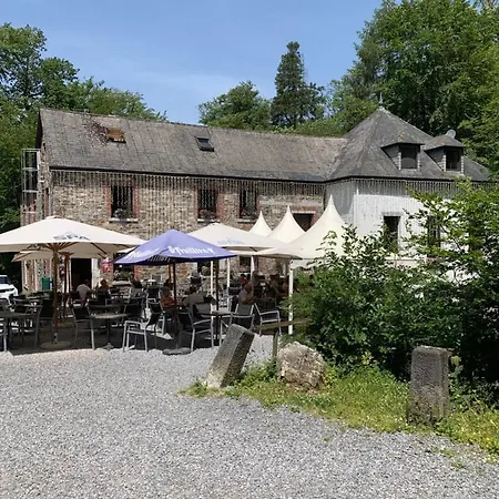 ベッド・アンド・ブレックファスト La Source De La Geronstere 3*