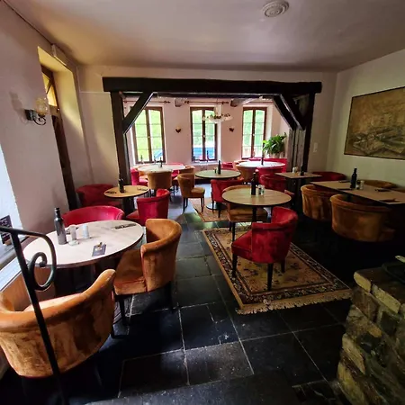 La Source De La Geronstere B&B 스파