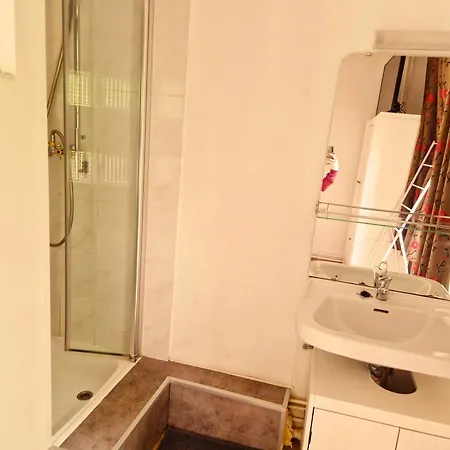 La Source De La Geronstere Oda ve Kahvaltı