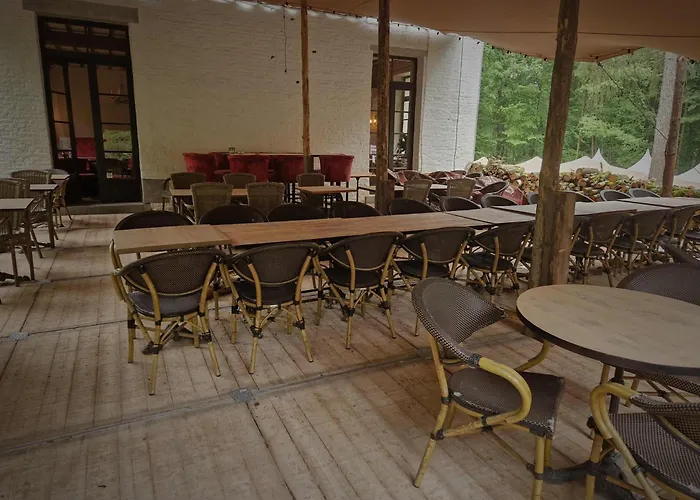 La Source De La Géronstère Couette-café